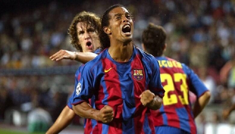 تکنیکی‌ترین بازیکن تاریخ فوتبال رونالدینیو است.