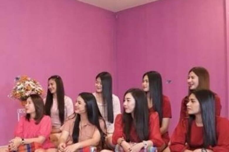 مردی ۸ زن همزمان در یک خانه دارد.