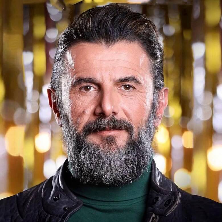 امین حیایی و همسرش پس از گرفتن سیمرغ جدا شدند.