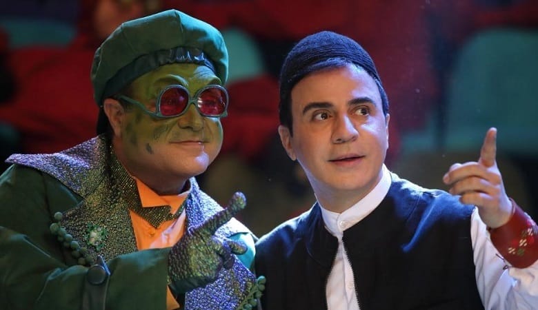 عمو پورنگ نسبت به سانسور ترانه‌هایش واکنش نشان داد.