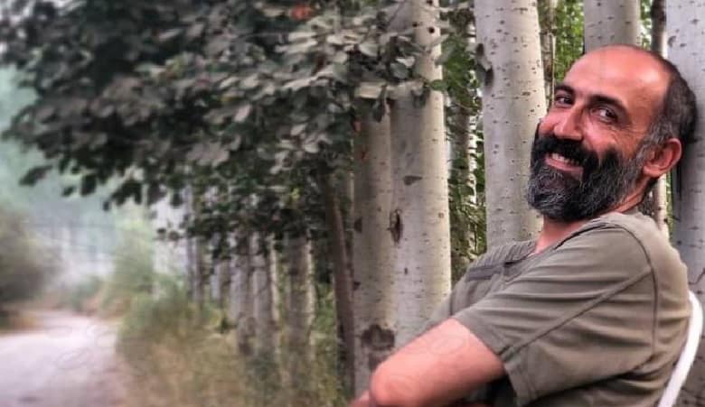 هادی حجازی فر ریشه خود را فراموش نکرده است.