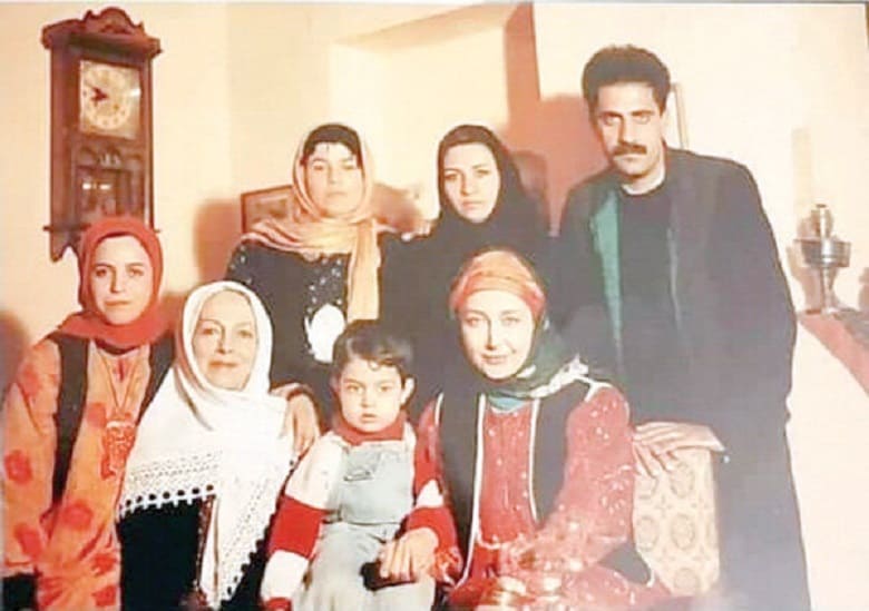 حال و هوای کتایون ریاحی در ۲۳ سال پیش این گونه بوده است.