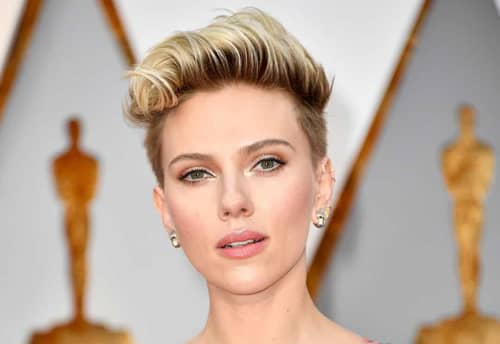 اسکارلت جانسون چند سال پیش برای مدتی همیشه موهایش را کوتاه نگه میداشت