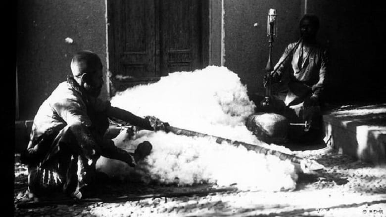 زن آمریکایی از یک لحاف دوز در تهران شکایت کرده است.