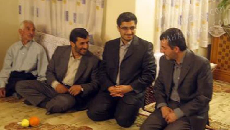 پسر احمدی نژاد با دختر رحیم مشایی عقد کرده بود.