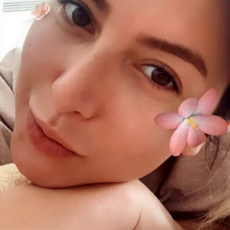 فریبا نادری خودش را سانسور کرده است.