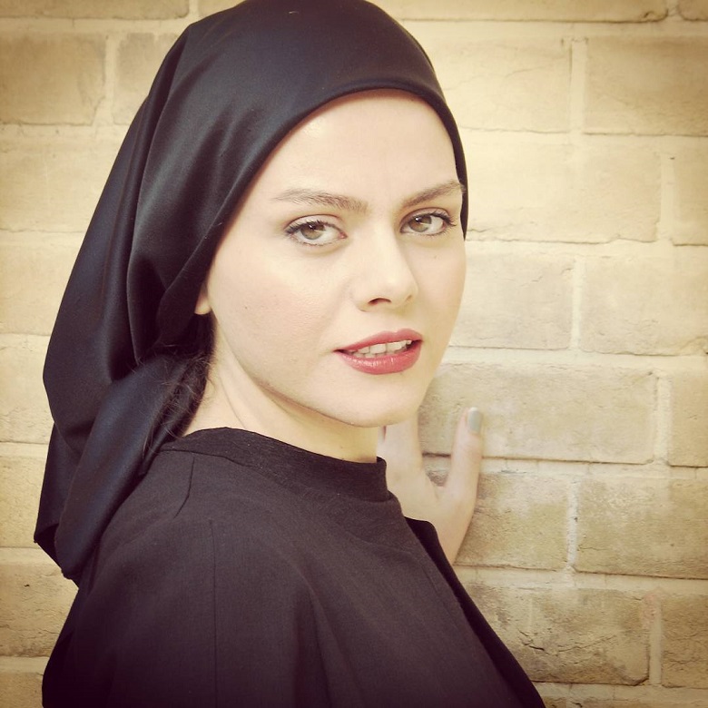 غزاله نظر بازیگر راهبه شده است.