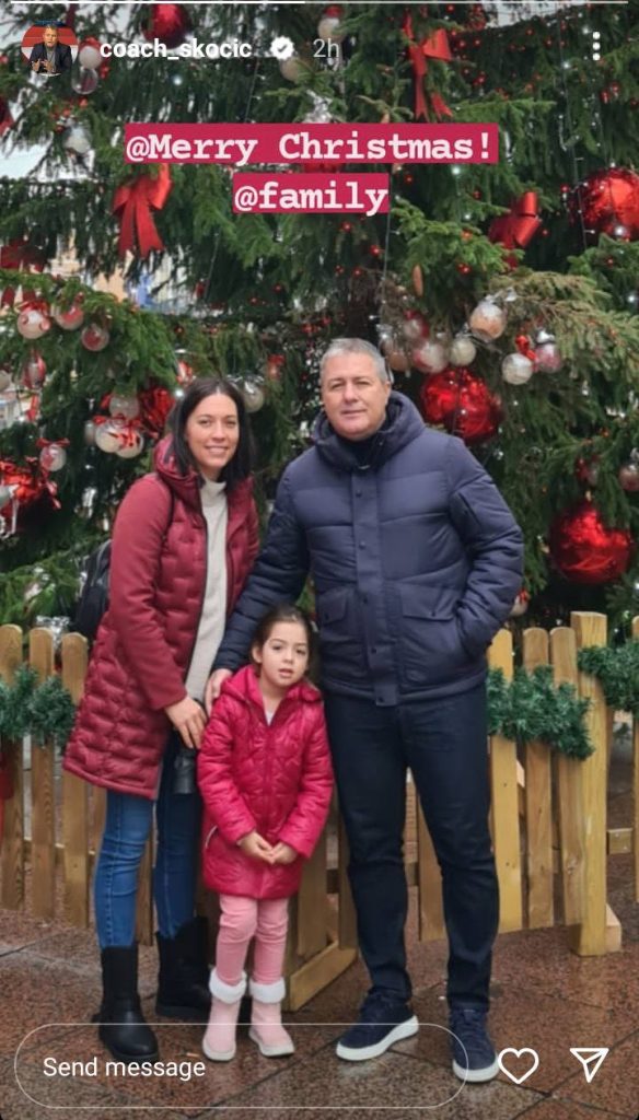 ژست و تیپ دیدنی اسکوچیچ و همسرش برای کریسمس