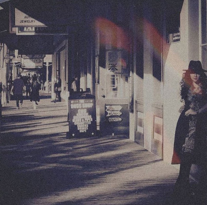 همه لس آنجلسی ها محو تماشای تیپ "همسر اول شهاب حسینی" شدند/ عکس