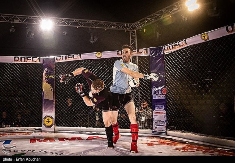 MMA مبارزه در قفس در ایران برگزار شد.