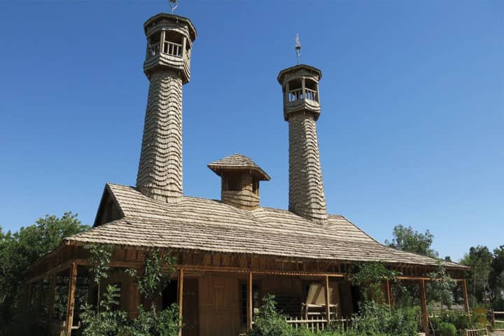 تنها روستای چوبی ایران که 8 ریشتر زلزله را هم تحمل می کند! +عکس تنها روستای چوبی ایران که 8 ریشتر زلزله را هم تحمل می کند! +عکس