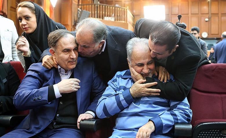 محمدعلی نجفی شهردار جنجالی تهران از زندان آزاد شده است.