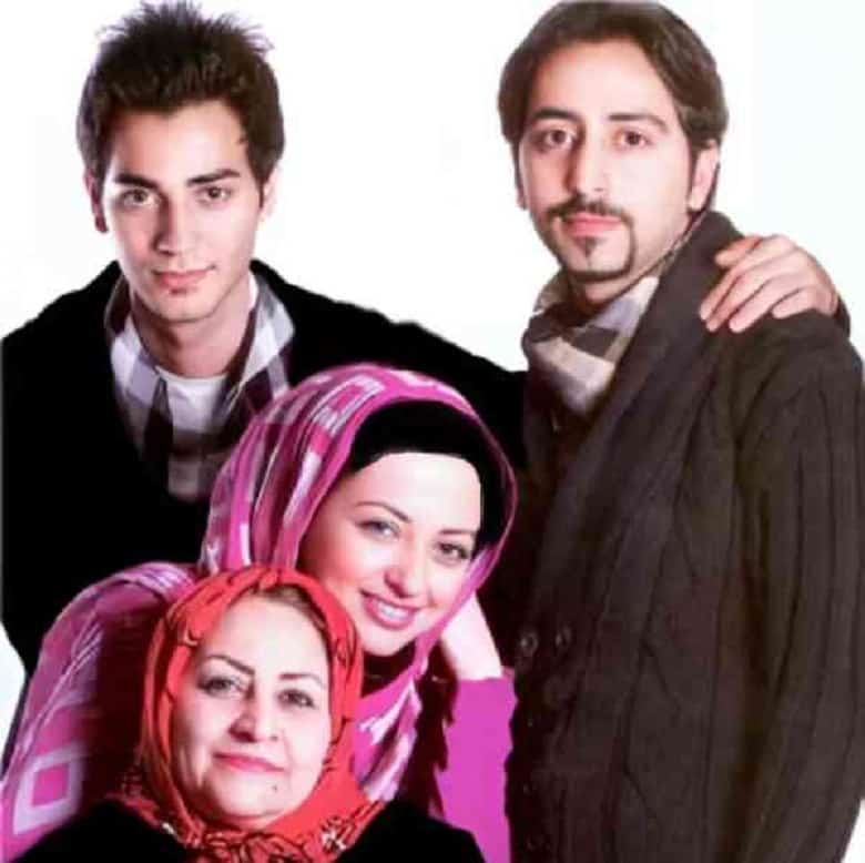 لباس عجیب “نفیسه روشن” روی آنتن زنده/ عکس