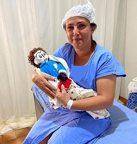 تولد نوزادی باورنکردنی از ازدواج این زن با یک عروسک/ عکس
