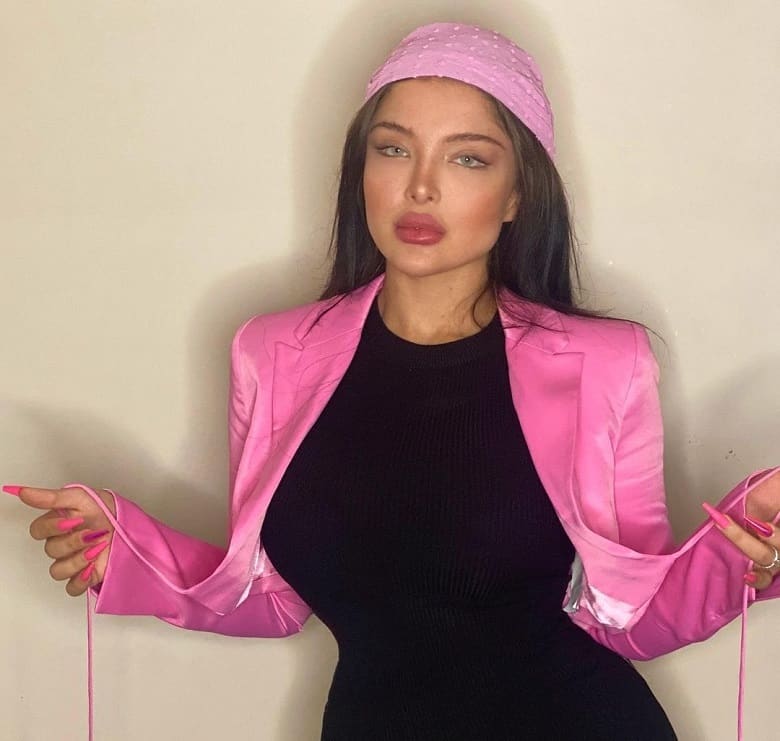 عکس/ همسر سپهر حیدری هم به جرگه باربی‌ها پیوست!