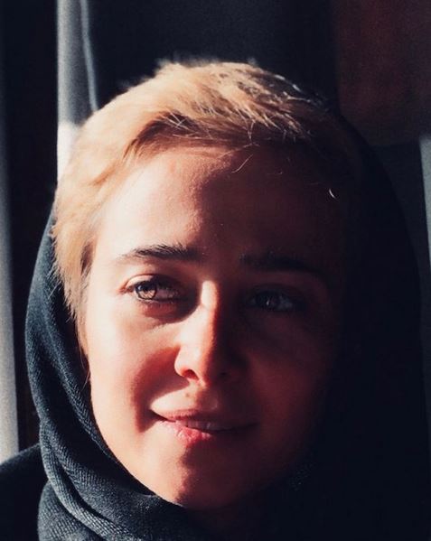 الناز حبیبی بدون آرایش