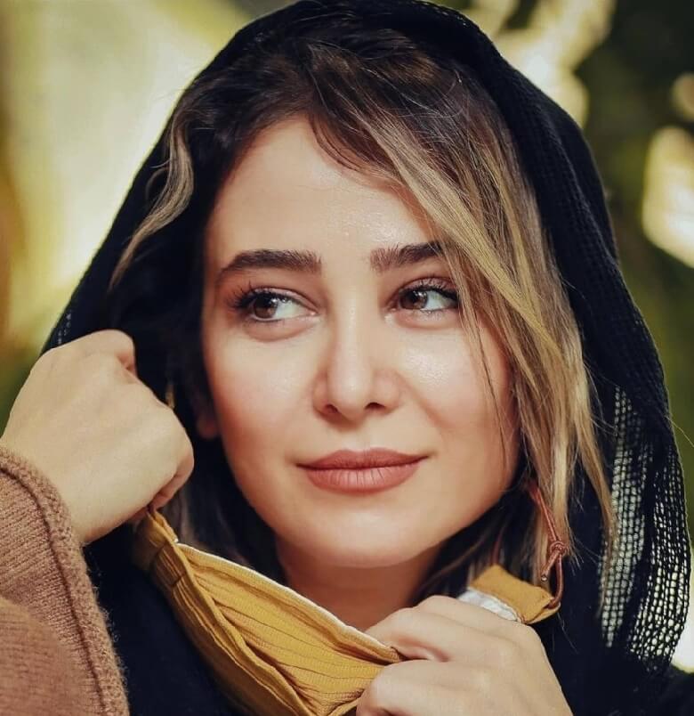 الناز حبیبی جایش در دودکش ۲ خالی است.