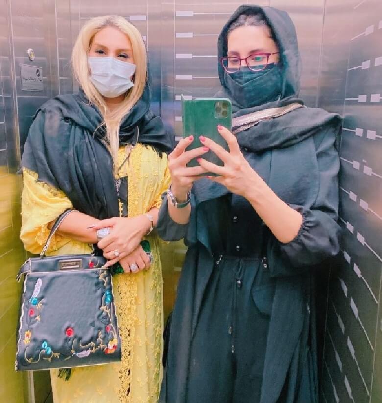 لیلا بلوکات و دوست مزون دارش عکس آسانسوری گرفتند.