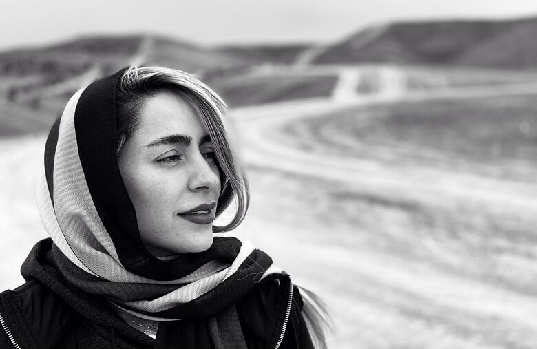 سمانه پاکدل متفاوتتر از قبل دیده شد. سمانه پاکدل متفاوتتر از قبل دیده شد.