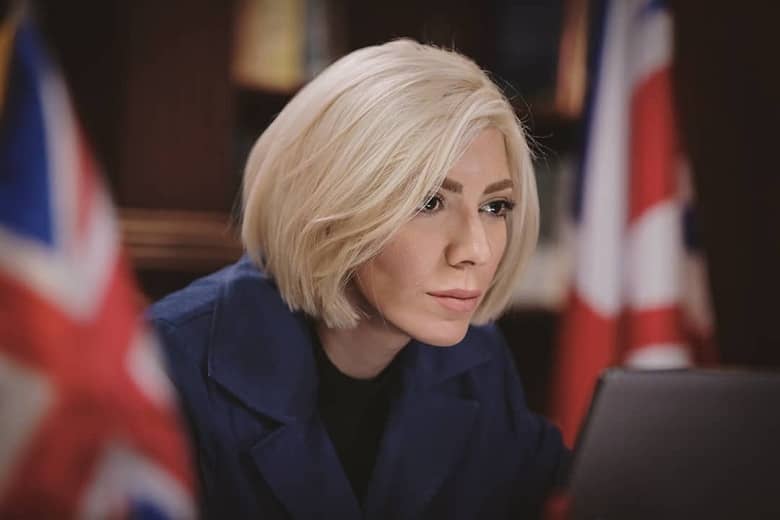 بازیگر نقش شارلوت سریال گاندو خوب ظاهر شد.