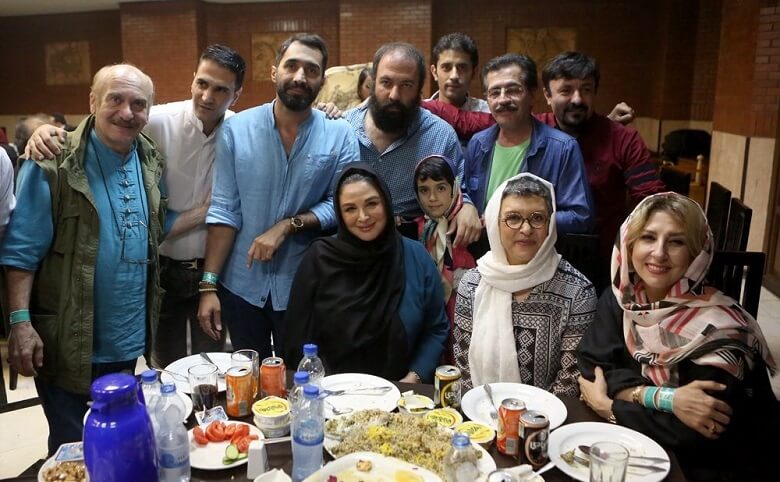 لیلا بلوکات با خیریه‌اش جریان سازی می کند.