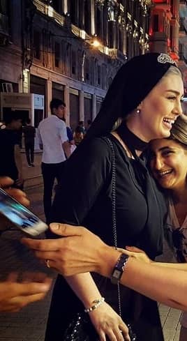 عکس لو رفته از پوشش "سحر قریشی" در ترکیه/
