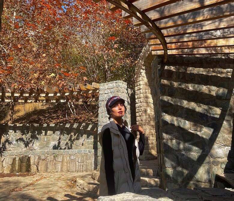 الناز شاکردوست به کلکچال با عکس‌ صعود کرد.